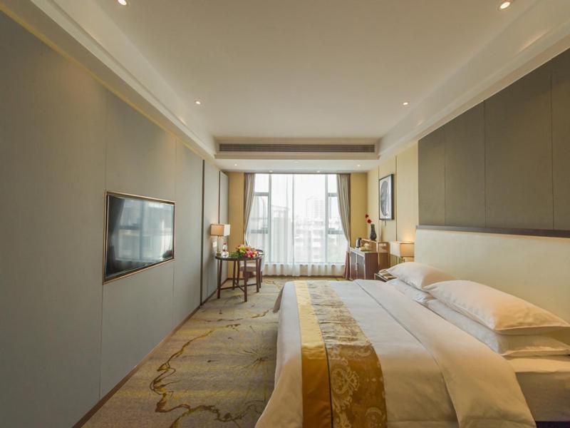 Vienna International Hotel Diecai Wanda High Speed ​​Rail Station Guilin Buitenkant foto